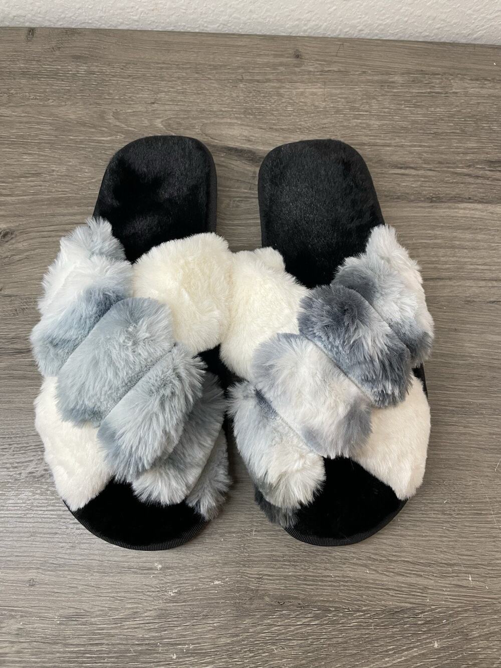 Women's Faux Fur Criss Cross Slippers Grey Ombre Fluffy Slides Size 10.5-11.5
